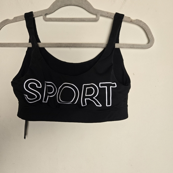 Victoria Secret Sport, sports bra size medium - Picture 4 of 7